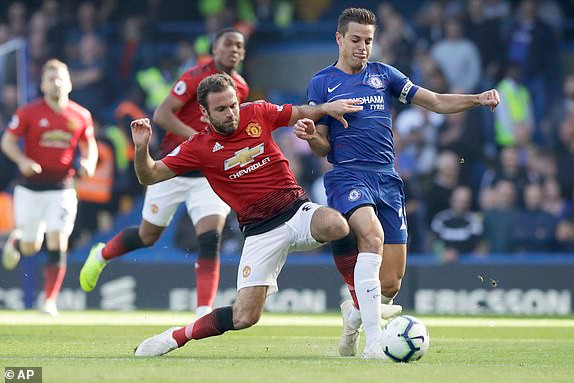 Trận cầu tâm điểm Chelsea - M.U đã khép lại với tỷ số 2-2