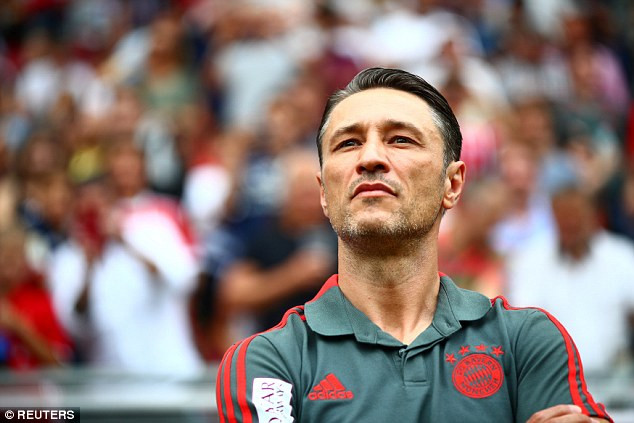 HLV Niko Kovac được ban lãnh đạo Bayern Munich bảo vệ