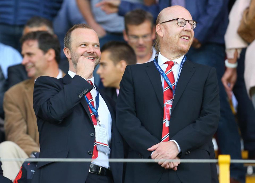  Ed Woodward và con trai nhà Glazers.