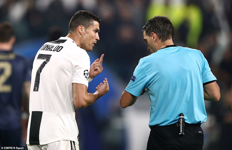 Ronaldo không phục đội bóng cũ