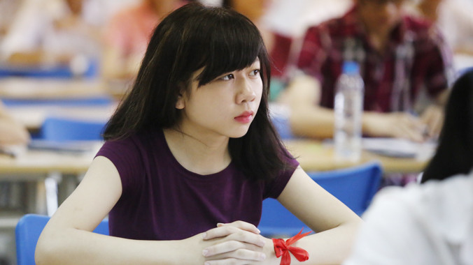 Thí sinh dự thi đại học đợt hai tại Hà Nội. Ảnh: Như Ý