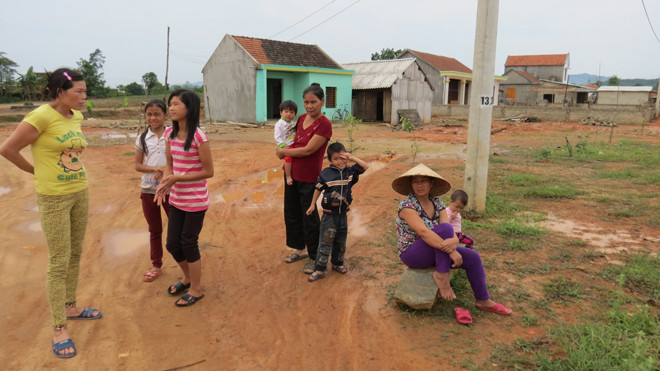 Người dân bức xúc tố cáo nhiều vấn đề liên quan khu tái định cư