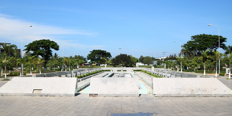 Công viên biển tiền tỉ ở Ninh Thuận hư hỏng ra sao?