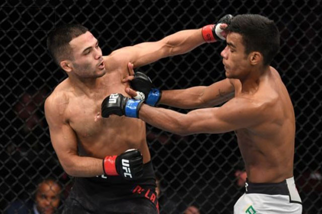 Raulian Paiva đã có chiến thắng trước Mark De La Rosa.