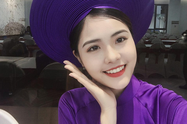 Vẻ đẹp tinh khôi của nữ sinh báo chí mê tuyển Hàn Quốc 