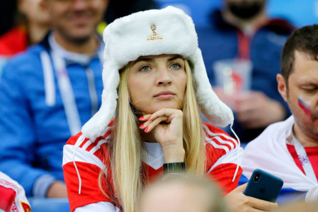 Mỹ nhân Tây Ban Nha và Morocco khoe sắc rực lửa