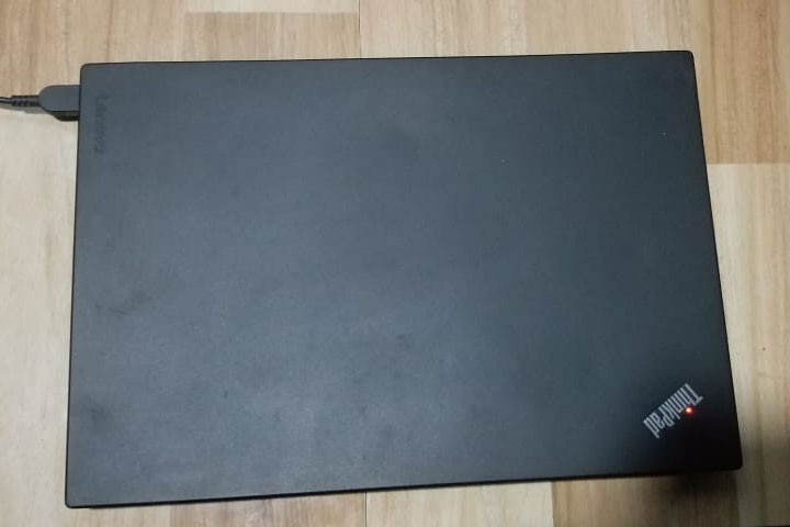 Hướng dẫn nghe nhạc khi laptop đã gập màn hình