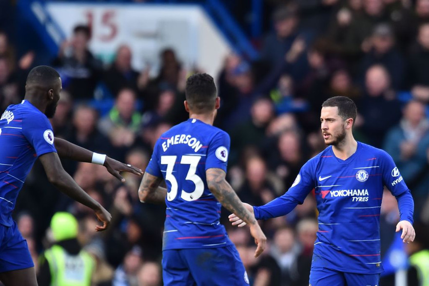 VIDEO: Hazard lập công, Chelsea may mắn thoát thua Volves