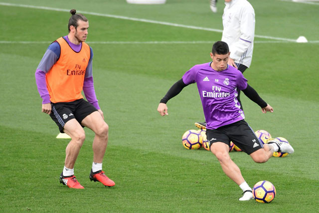 Pha ghi bàn trên sân tập vô cùng ảo diệu của James Rodriguez