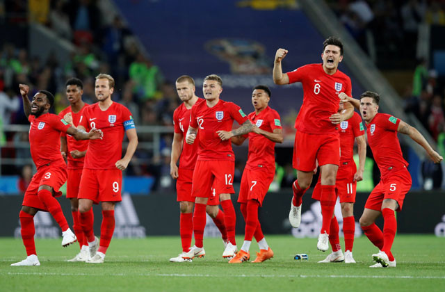 Vào tứ kết World Cup, tuyển Anh hay chứ không phải... may 