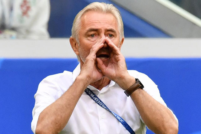 Australia bị loại, HLV Van Marwijk chính thức ra đi