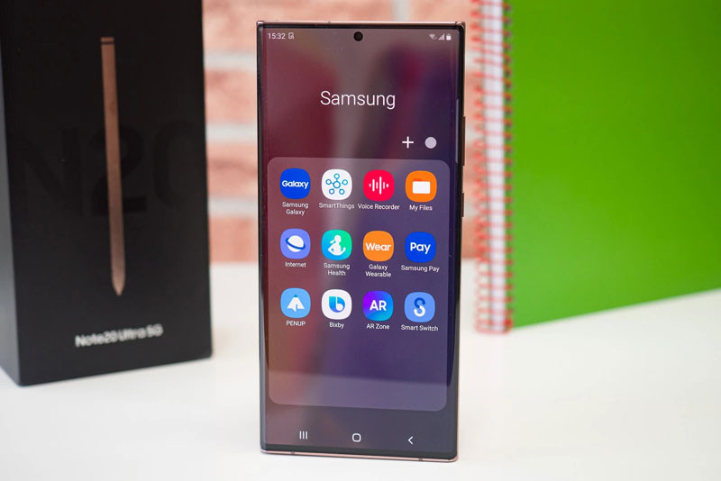 Thời lượng pin của Samsung Galaxy Note 20 Ultra kém xa iPhone 11 Pro Max