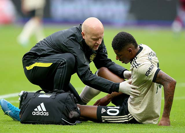 M.U chịu tổn thất lớn ở trận đại chiến với Arsenal