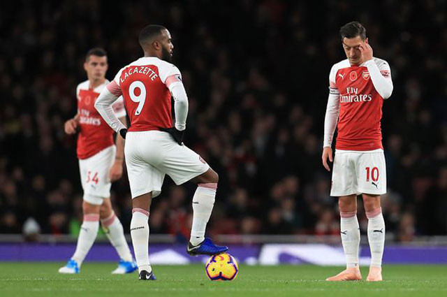 Arsenal đang gặp khó khăn trước trận đấu quyết định Top 4.