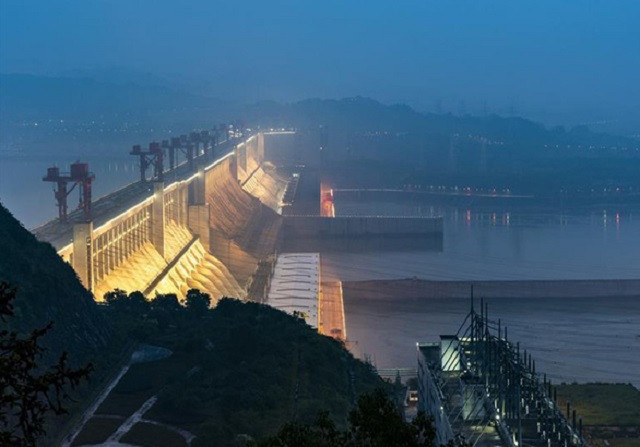 Đập Tam Hiệp có khả năng chịu đựng sức nước lớn như thế nào? 