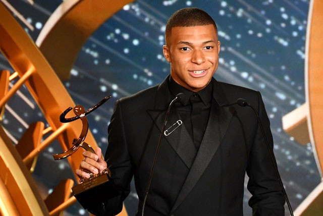 Mbappe nhận danh hiệu Cầu thủ xuất sắc nhất Ligue 1.