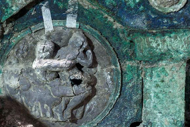 Họa tiết kỳ lạ được tìm thấy.