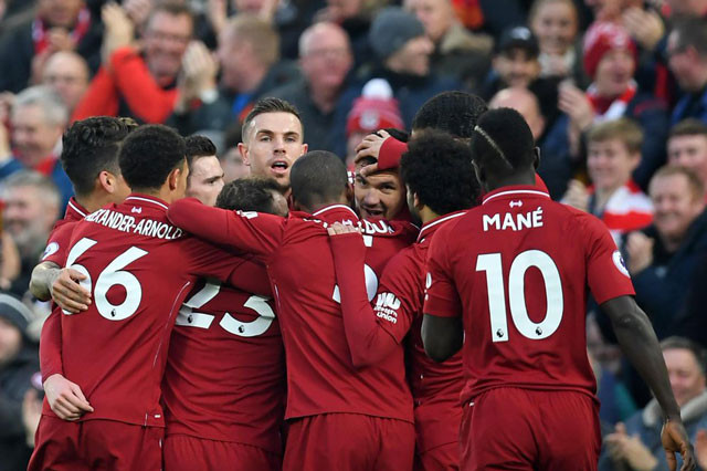 VIDEO: Đại thắng Newcastle, Liverpool cho Man City ‘hít khói’