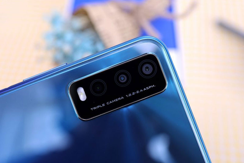 Smartphone 3 camera sau, pin 5.000 mAh lên kệ ở Việt Nam với giá 3,99 triệu