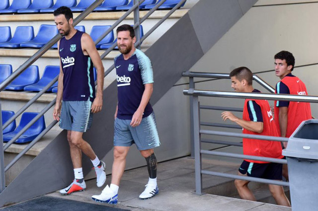 4 ngôi sao Barca trở lại tập luyện, sẵn sàng cho trận tranh Siêu cúp