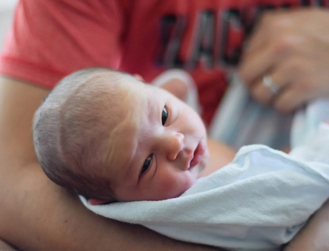 Trường hợp hy hữu, trẻ sơ sinh bị nhiễm HIV từ cha đẻ?