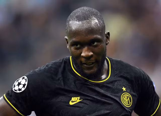 Lukaku suýt tẩn nhau với đồng đội mới ở Inter Milan