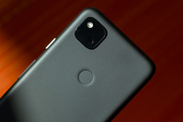 iPhone SE 2020 có thêm đối thủ đáng gờm, giá 8,1 triệu đồng