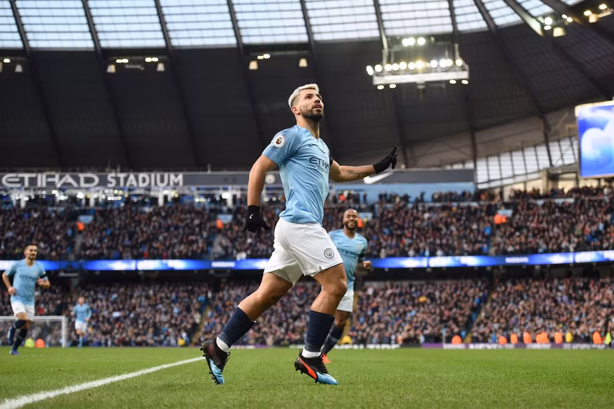 VIDEO: Aguero lập hat-trick, Man City vùi dập Chelsea