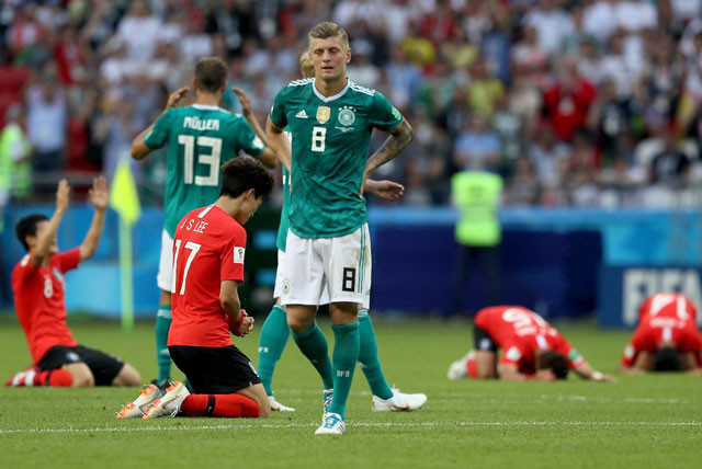 Tuyển Đức trở thành 'cựu vương' vì sự tự mãn?