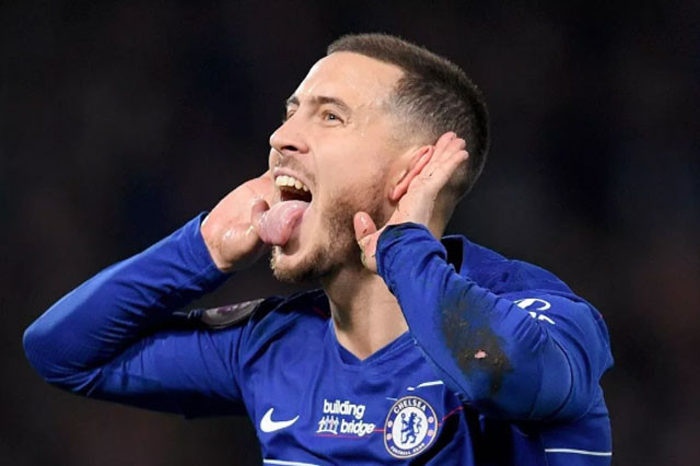 Lập cú đúp, Hazard vượt qua thành tích của Ronaldo
