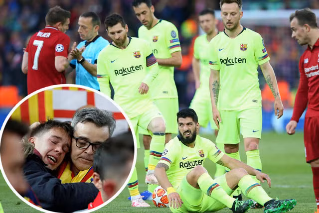 CĐV Barca bật khóc khi chứng kiến đội nhà nhận thất bại quá cay đắng.