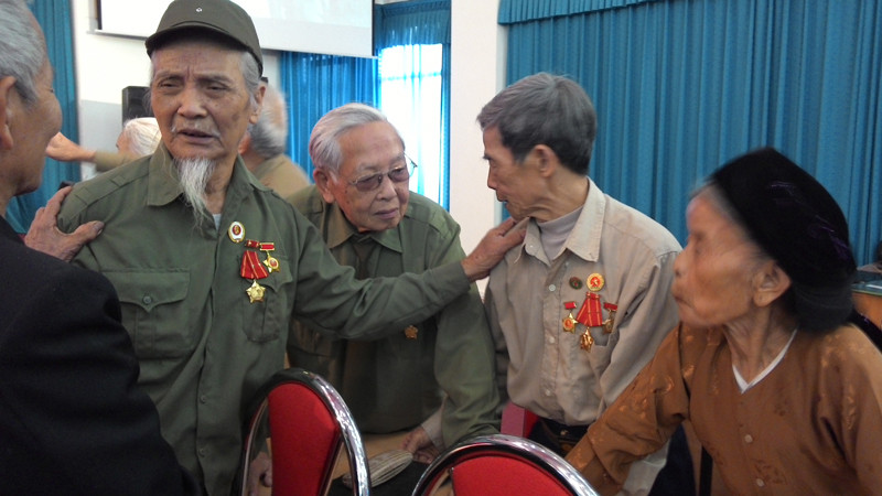 Xúc động ngày gặp lại