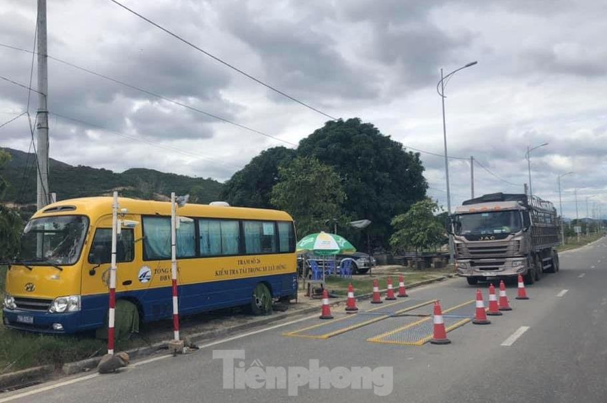 Khánh Hoà: Xe quá tải 'lộng hành', thanh tra giao thông không phát hiện vi phạm?