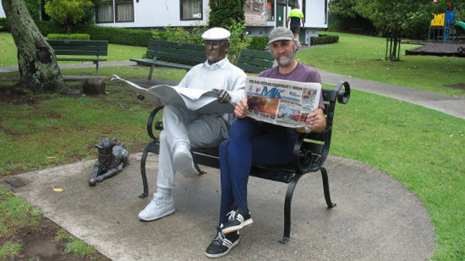 Báo chí... đuổi muỗi