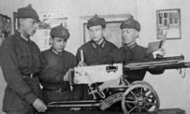 Platon cùng đồng đội ở Rostov.