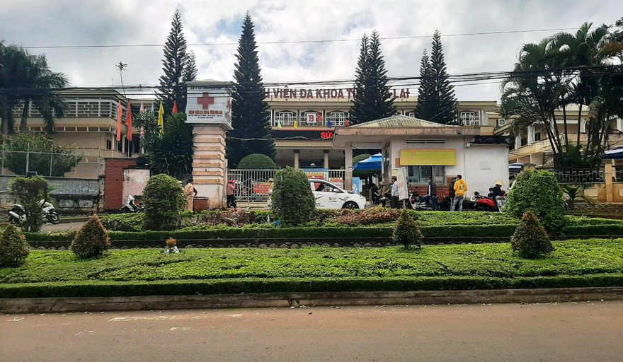 Giám đốc Bệnh viện Đa khoa tỉnh Gia Lai đã tự hủy kết quả gói thầu 28,9 tỷ đồng. Ảnh: Đình Văn