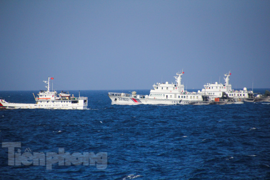 Những hình ảnh tố cáo sự phi pháp, vô đạo của Trung Quốc