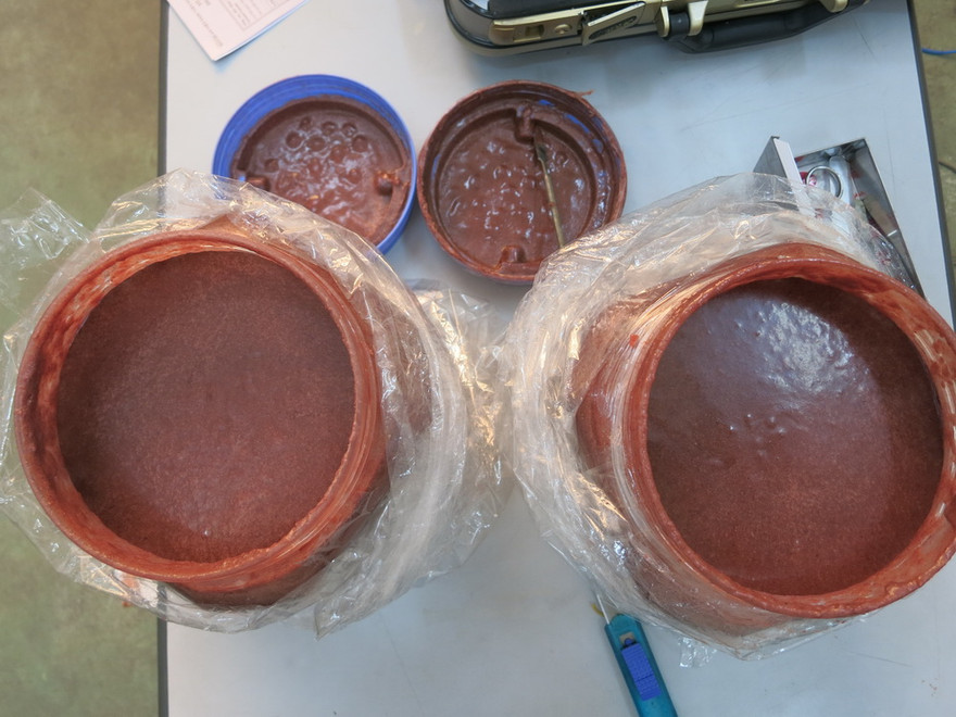 Gần 10 ký tiền chất ma túy trị giá trên 7 tỷ đồng được nhóm tội phạm cất giấu tinh vi trong 2 hủ mắm tôm 