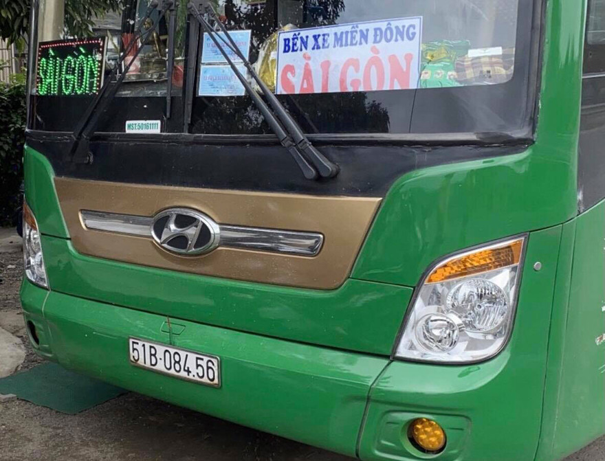 Chiếc xe khách chở người Trung Quốc bị phát hiện ở Phú Yên