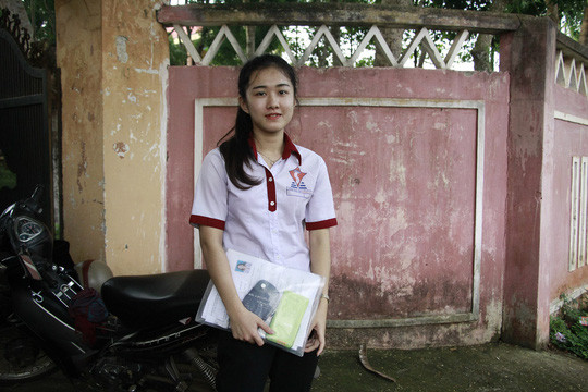 Nữ sinh bị cưa chân thi THPT, nuôi ước mơ vào ĐH Luật