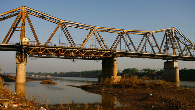 Một nhịp cầu Long Biên được tu sửa năm 2010. Ảnh: hồng vĩnh