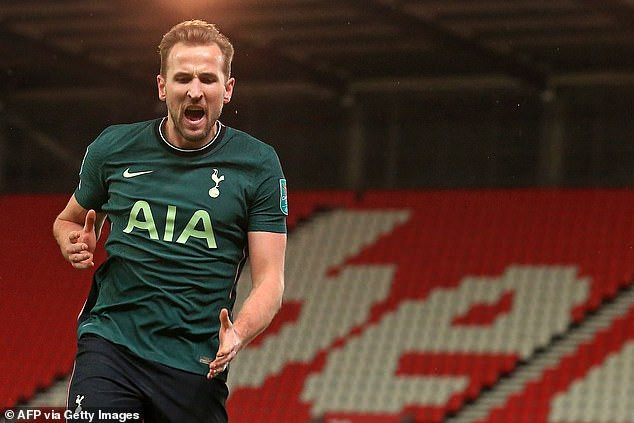 Man City tính gây sốc với Harry Kane.