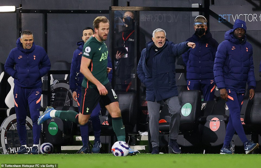 Tottenham gặp nhiều khó khăn trước Fulham.