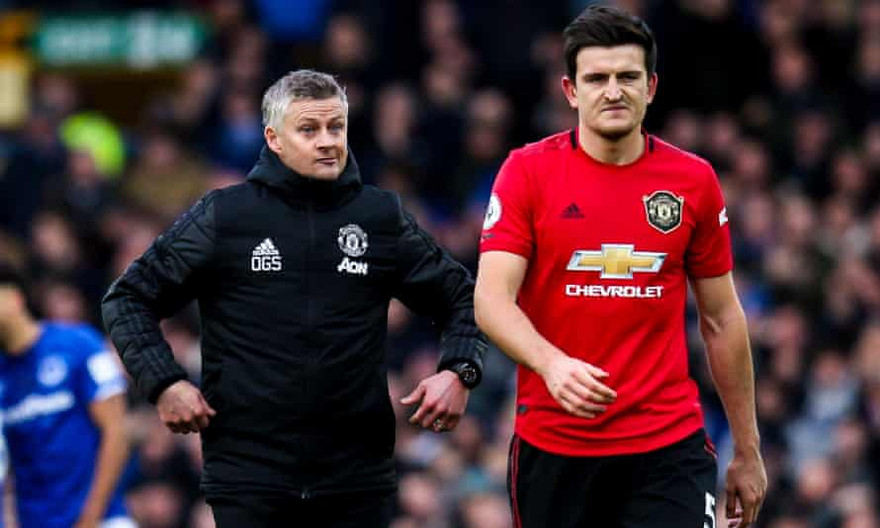 Hụt hơi trên đường đua vô địch, HLV M.U than thở trọng tài