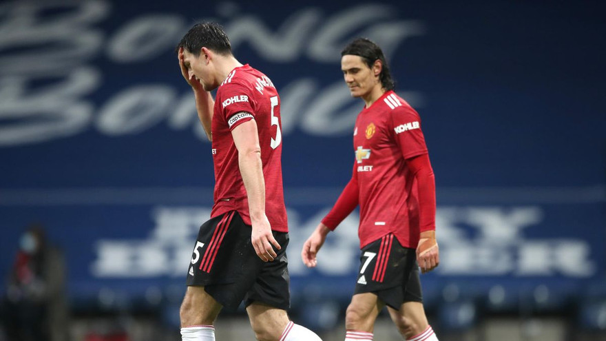 Bị kèo dưới cầm chân, M.U 'hít khói' Man City trên đường đua vô địch