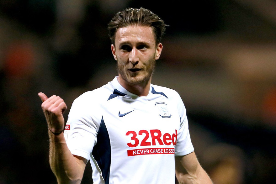 Ben Davies vô danh trước khi được Liverpool liên hệ.