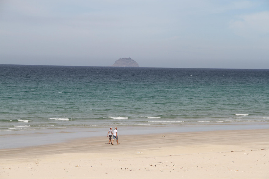 Bãi biển Bãi Dài thường xuất hiện những dòng nước xoáy rất nguy hiểm. Ảnh L.H