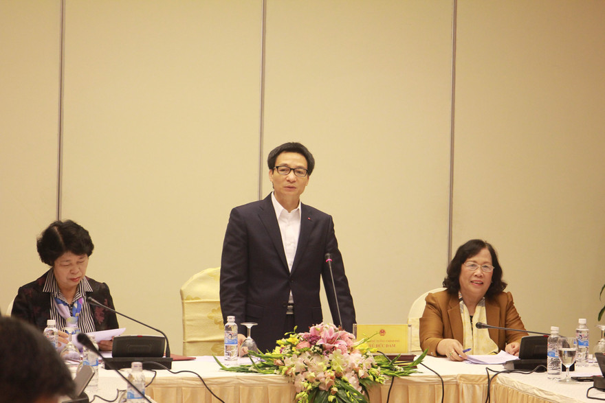 Phó Thủ tướng Vũ Đức Đam chủ trì cuộc họp