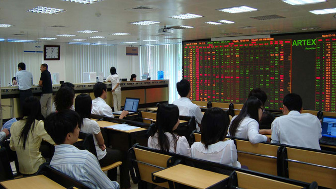 Dòng tiền vẫn đang chảy và chờ cơ hội