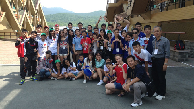 Thiếu nhi 3 nước Nga, Việt Nam, Lào tại trại hè. Ảnh: Ngọc Anh